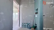 Duplex de vanzare, 4 camere despartit prin garaj - toate uti 