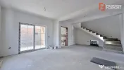 Duplex de vanzare, 4 camere despartit prin garaj - toate uti 