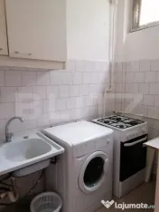 Garsoniera de închiriat, decomandat, 30 mp, zona Iulius Mal 