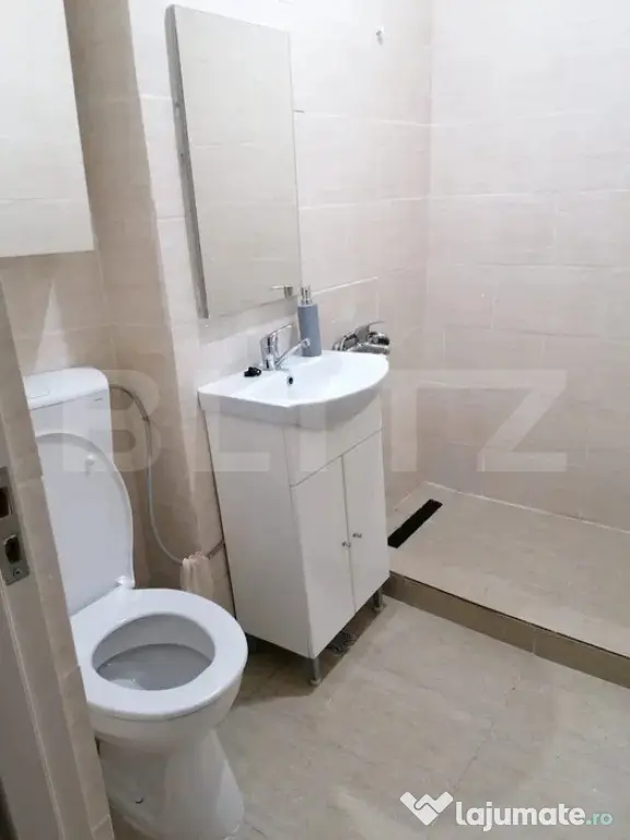 Garsoniera de închiriat, decomandat, 30 mp, zona Iulius Mal - Cluj-Napoca (Cluj)
