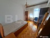 Apartament cu trei camere de vânzare în Tudor! Zona Înfr?