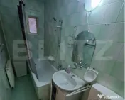 Apartament cu trei camere de vânzare în Tudor! Zona Înfr?