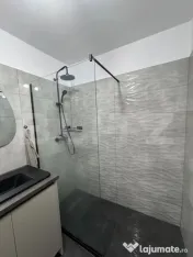 Inchiriez ap 2 camere zona Metro ,garaj subteran 