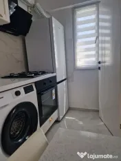 Piata sudului aleea secuilor confort 2 etaj 8 