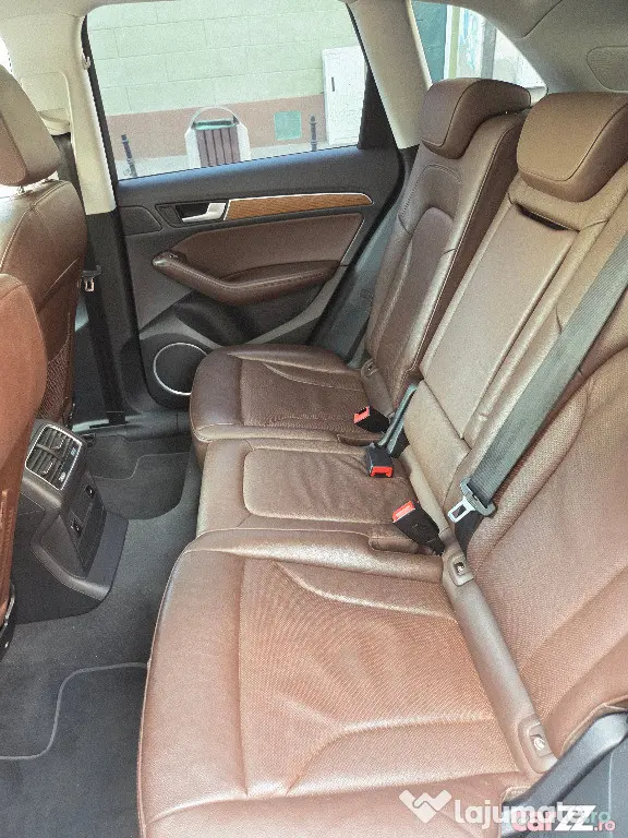 Audi Q5 S-Line 3.0TDI Quattro DSG S-tronic Navi, Panoramic, Xenon, Piele maro, - Brasov (Brasov)