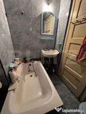 Apartament 2 camere, central, decomandat 