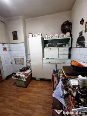 Apartament 2 camere, central, decomandat 