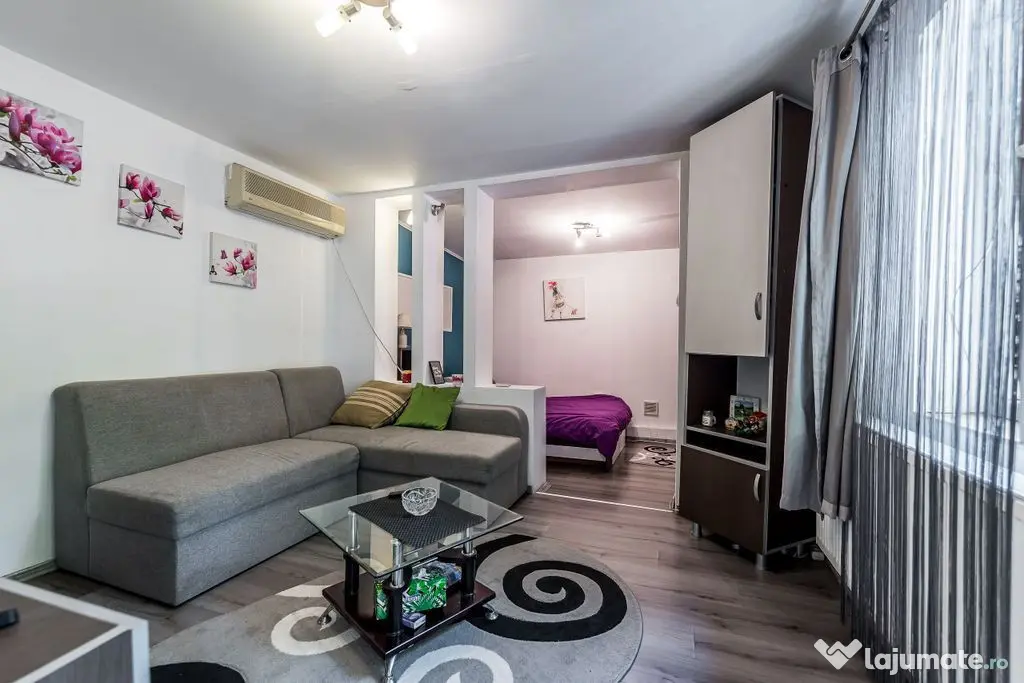 Casă în Vlaicu, 2 corpuri separate de clădire , Arad - Arad (Arad)