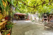 Casă în Vlaicu cu garaj și teren de 376 mp, Arad 