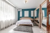 Casă în Vlaicu cu garaj și teren de 376 mp, Arad 
