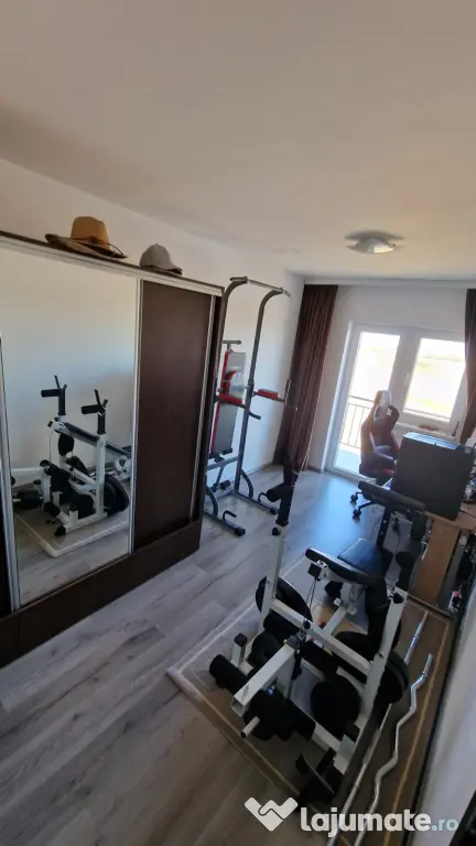 Apartament 3 cam | 71 m² utili | 2 băi | 2 balcoane | Parcare | Mobilat | Etaj 2