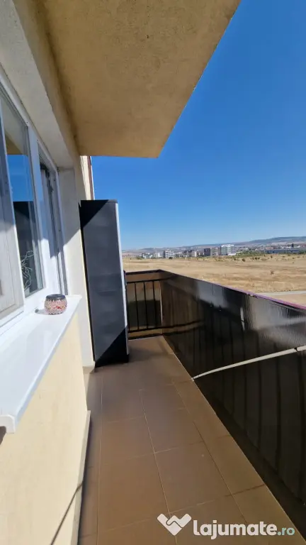 Apartament 3 cam | 71 m² utili | 2 băi | 2 balcoane | Parcare | Mobilat | Etaj 2