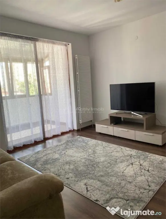 2 camere - zona ultracentrala - decomandat - Ploiesti (Prahova)