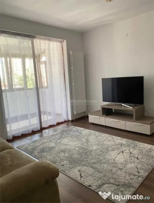 2 camere - zona ultracentrala - decomandat - Ploiesti (Prahova)