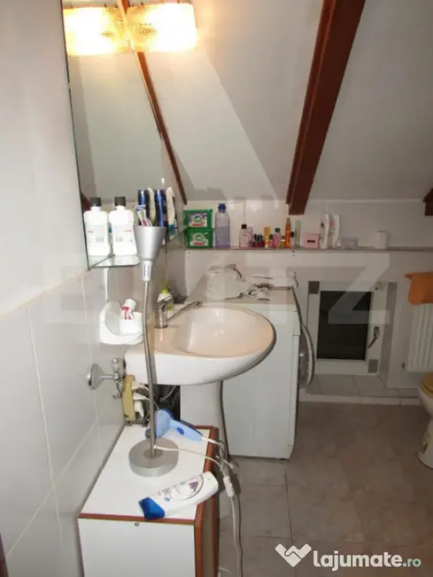 Apartament 2 camere, 70 mp, la mansarda, in casa/vila, zona - Cluj-Napoca (Cluj)