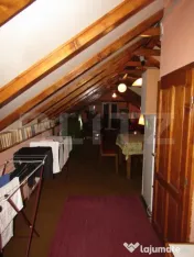 Apartament 2 camere, 70 mp, la mansarda, in casa/vila, zona