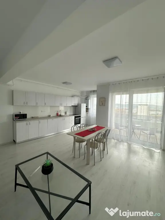 Ap 3 camere, 2 bai, loc de parcare, zona Dedeman