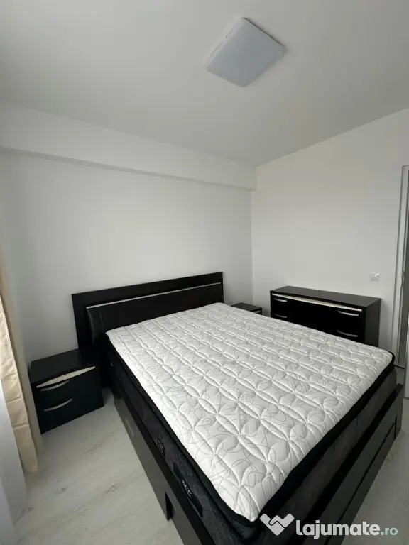 Ap 3 camere, 2 bai, loc de parcare, zona Dedeman