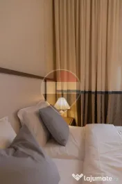 De vânzare apartament cu 3 camere, 2 băi, restaurat integral - Central 