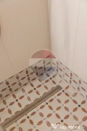De vânzare apartament cu 3 camere, 2 băi, restaurat integral - Central 