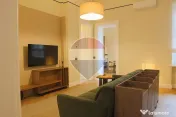 De vânzare apartament cu 3 camere, 2 băi, restaurat integral - Central 