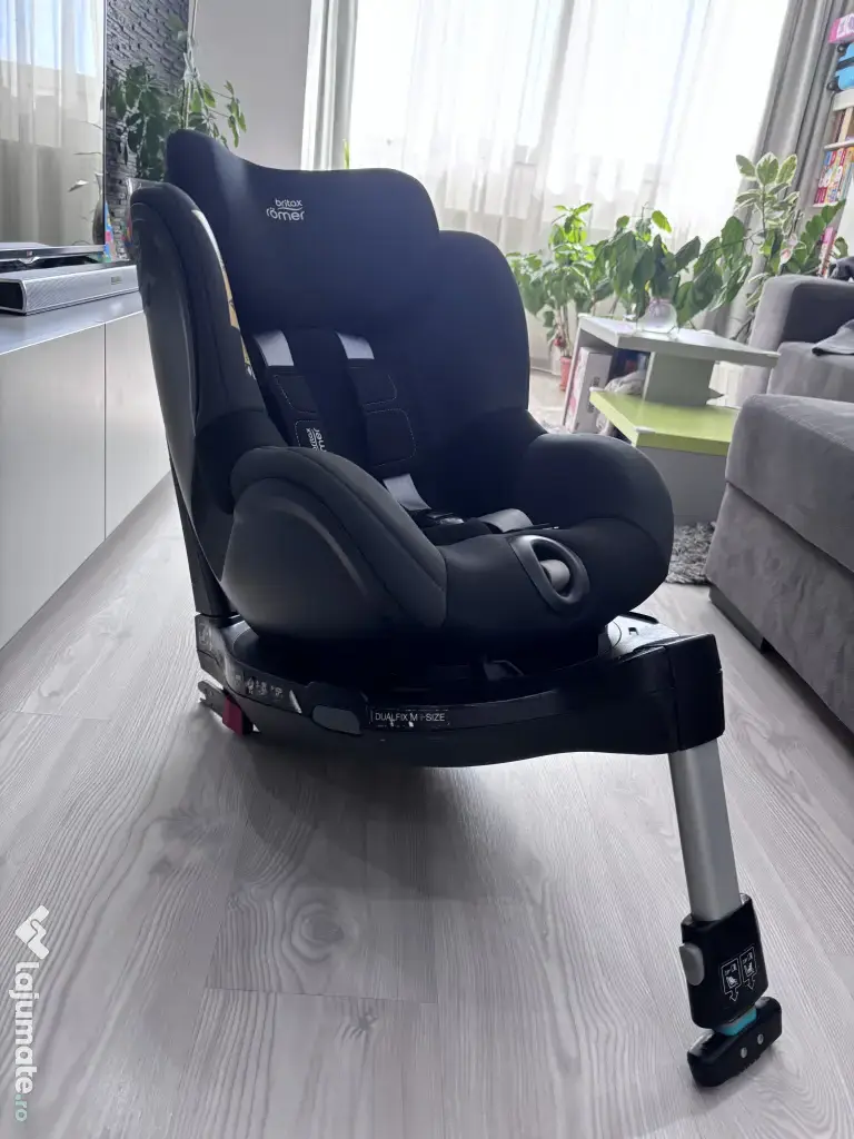 Scaun Britax Römer, rotativ, 360º, cu bază ISOFIX, 3 luni-4 ani, 61-105 cm, 20 kg