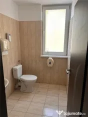 Spatiu comercial - zona excelenta - vizibilitate buna - cent 