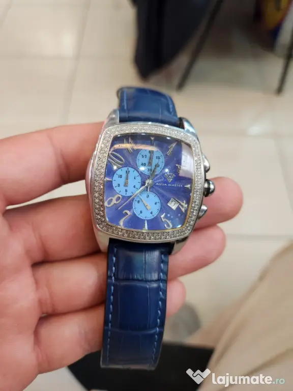 Vand ceas cu diamante Aqua Master