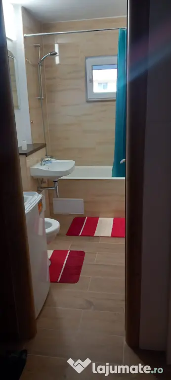 Inchiriez 3 camere Brasov Racadau
