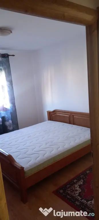 Inchiriez 3 camere Brasov Racadau