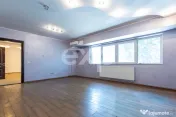 DE ÎNCHIRIAT | Clădire de birouri P+1 | 476 mp | Cal Moine