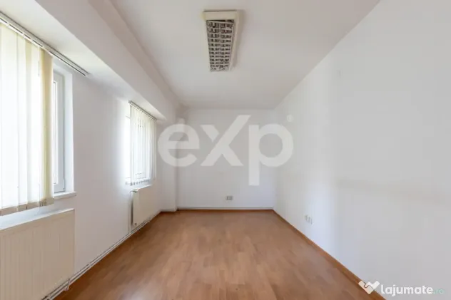 DE ÎNCHIRIAT | Clădire de birouri P+1 | 476 mp | Cal Moine - Margineni (Bacau)