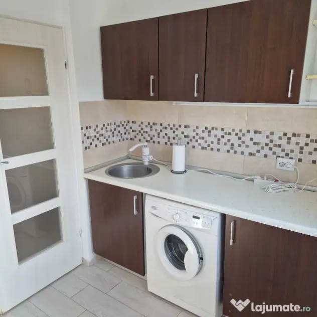 Stefan cel mare decomandat etaj 5 - Bucuresti (Bucuresti-Ilfov)
