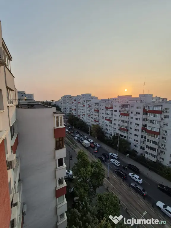 Închiriez garsonieră frumoasă pe Str. Turda colt cu Ion Mihalache