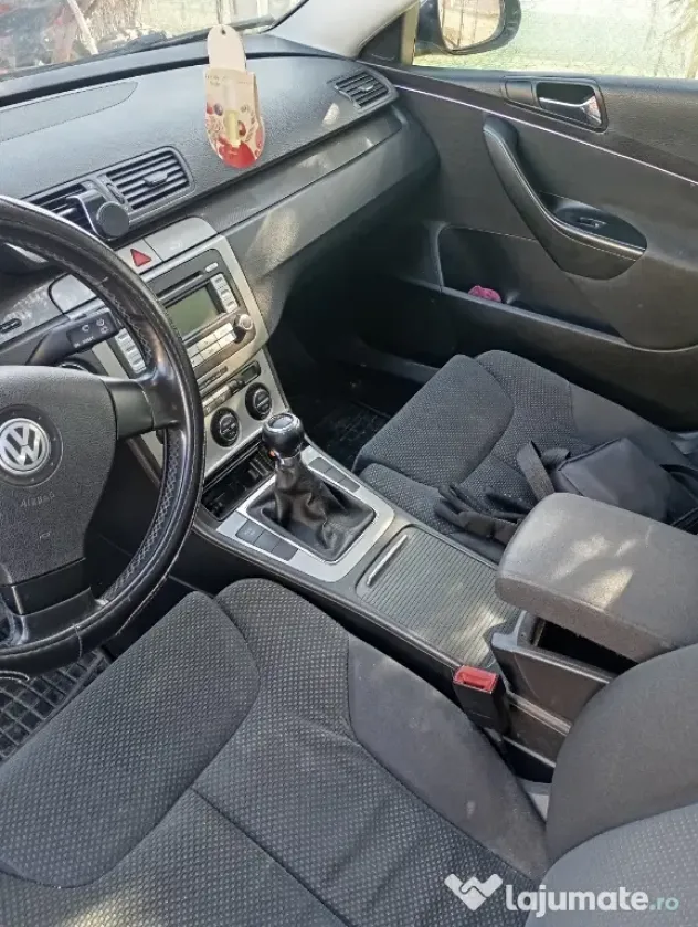vând passat B6