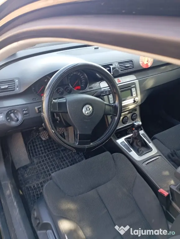 vând passat B6