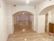 Spatiu comercial, 240 mp, zona Centrala 