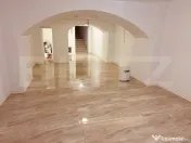 Spatiu comercial, 240 mp, zona Centrala 