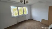 Apartament 3 camere, 2 balcoane si debara-zona Astra 