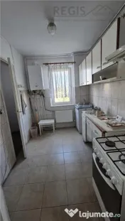 Apartament 3 camere, 2 balcoane si debara-zona Astra 