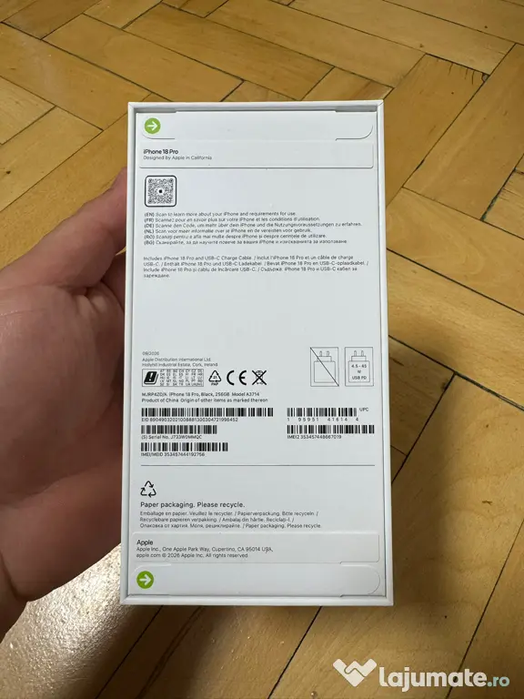 Vand 2 iPhone 18 pro Burgundy si unul Black, 256 GB, sigilat