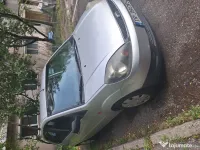 Vând Ford Fiesta 