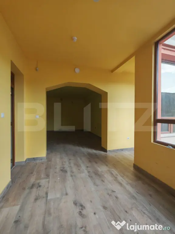 Spatiu comercial 5 incaperi, 214 mp, zona Centrala - Turda (Cluj)