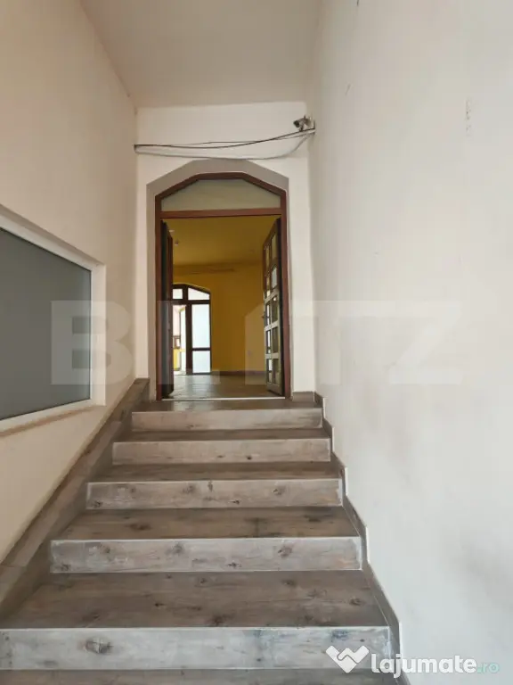 Spatiu comercial 5 incaperi, 214 mp, zona Centrala - Turda (Cluj)