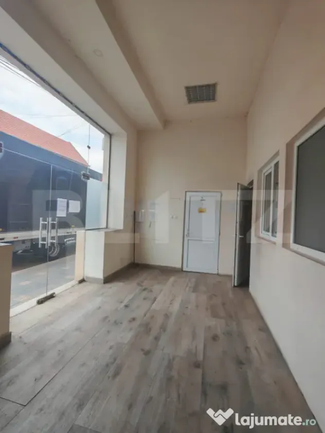 Spatiu comercial 5 incaperi, 214 mp, zona Centrala - Turda (Cluj)
