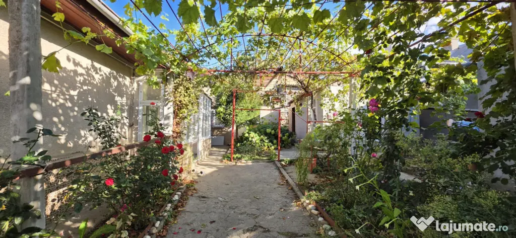 ZONA CENTRALA- CASA 5 CAMERE, CENTRALA GAZ - Tulcea (Tulcea)