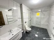 Casa individuala de inchiriat , 4 dormitoare , 4 bai , teren