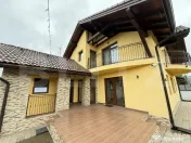 Casa individuala de inchiriat , 4 dormitoare , 4 bai , teren