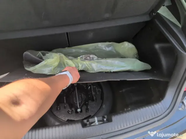 Veloster Turbo Premium – 2016 – 65.500 km – 186 CP – DCT Automată – Panoramic