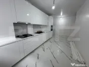 Apartament 3 camere, 63 mp, parcare, 2 balcoane, zona Stejar